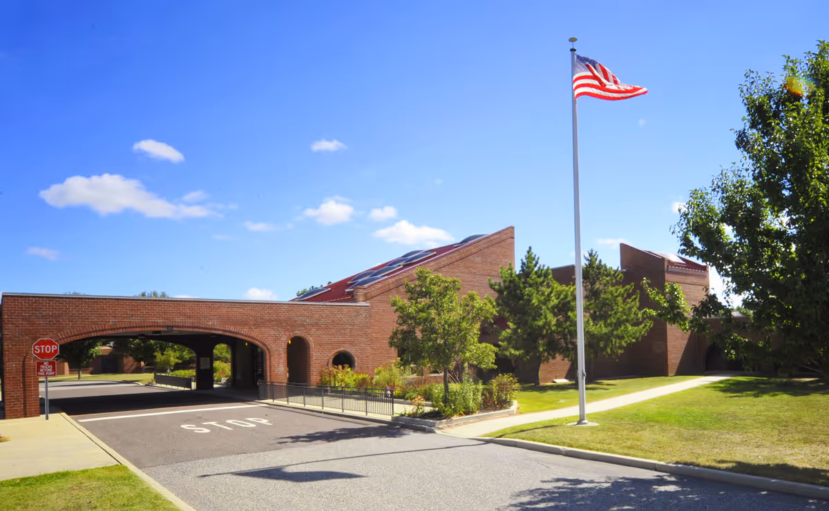 Photo of Crest Haven Nursing & Rehabilitation Center