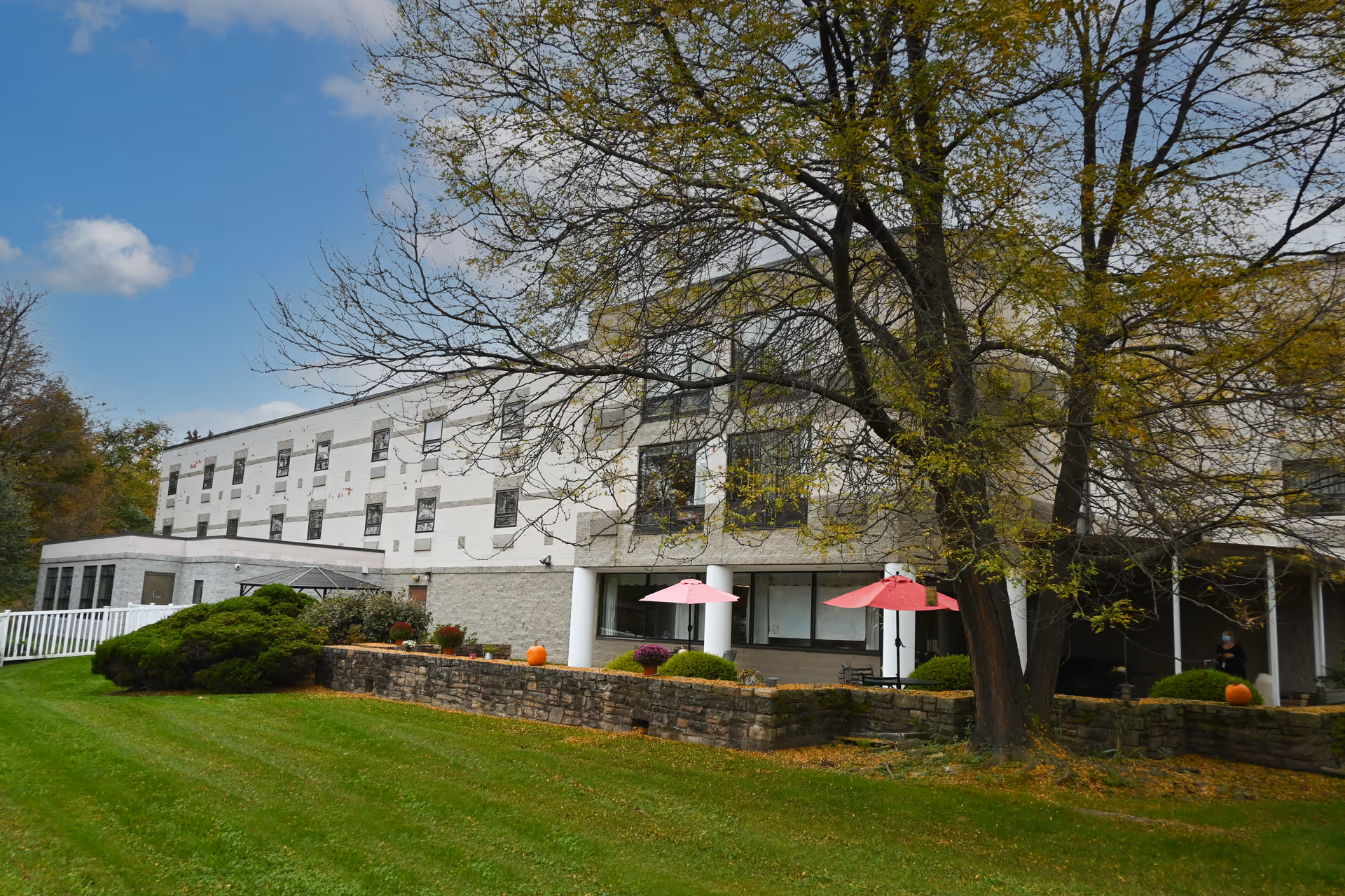 Photo 2 of Abington Manor