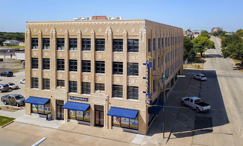 Photo of Landmark on Lamar