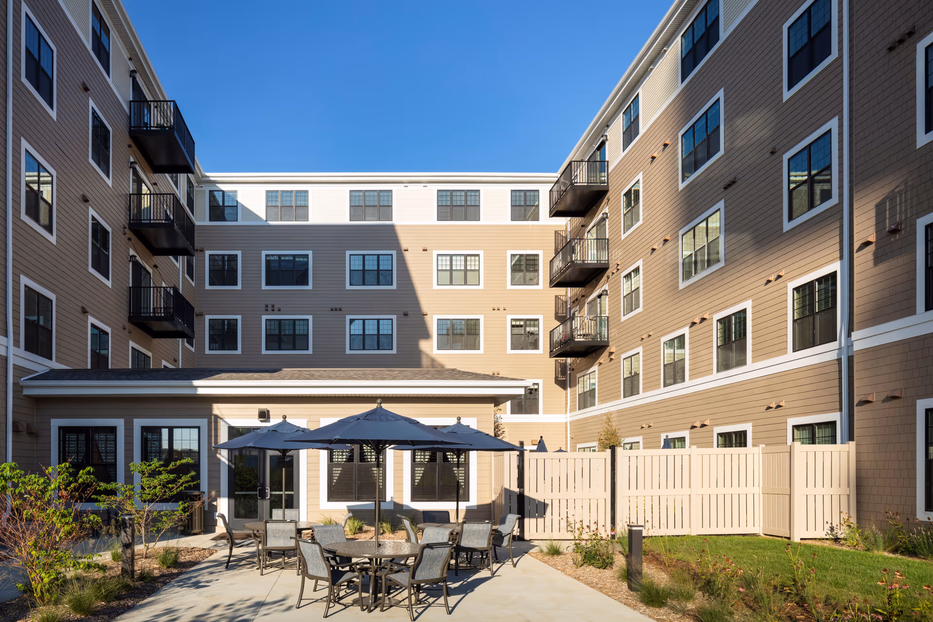 Photo 7 of Grand Living At Tower Place