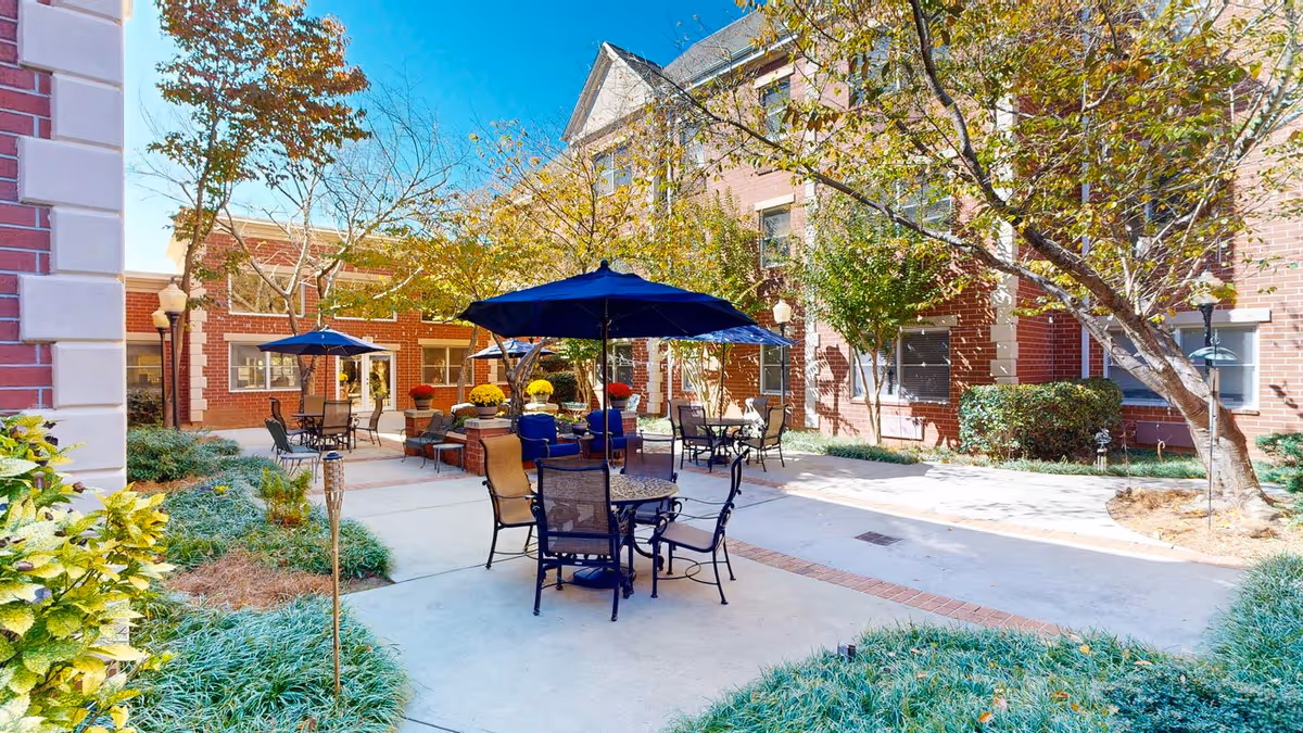 Photo 3 of Dunwoody Place