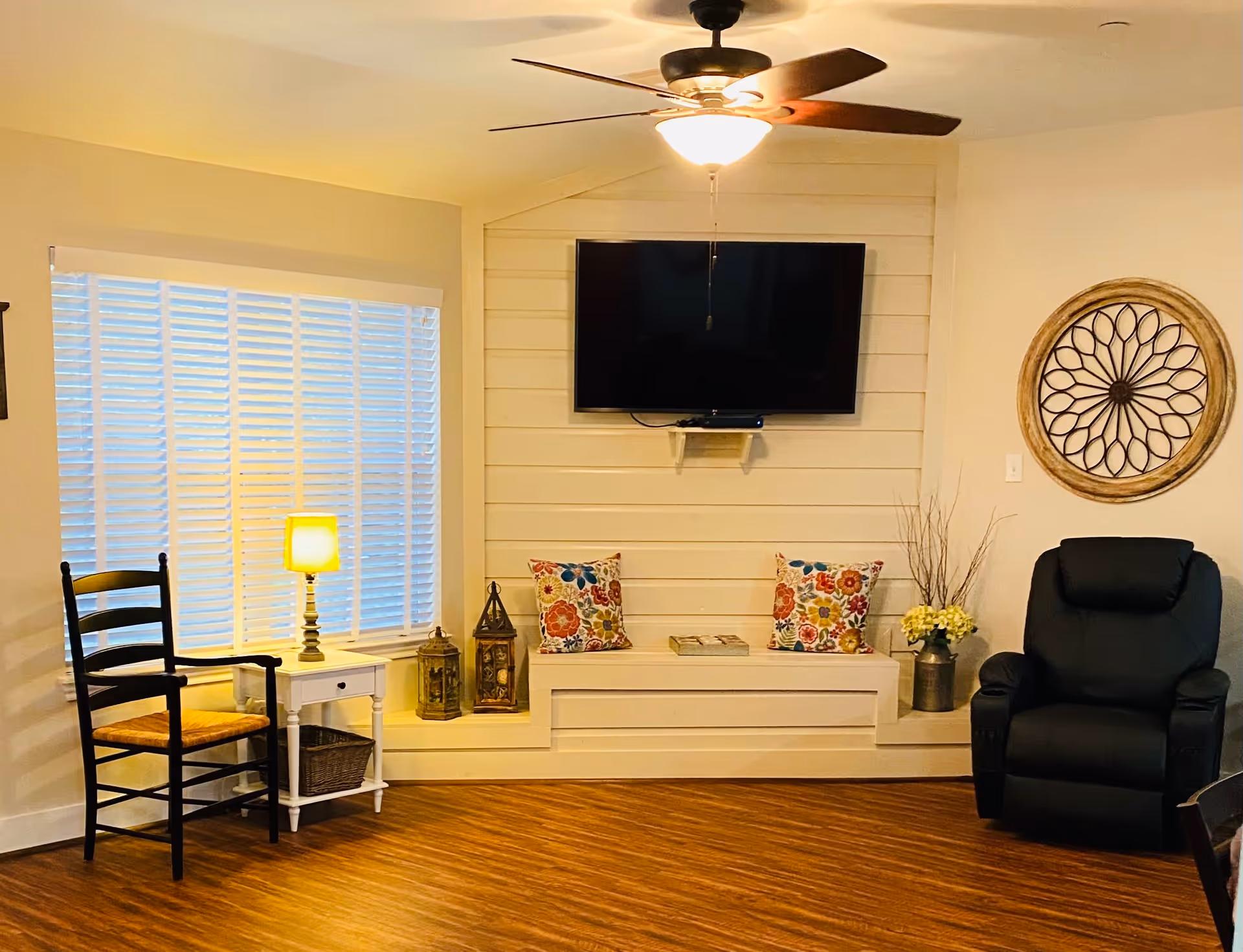 Photo 5 of Assisted Living Cottages by Unlimited Care - Oakridge Cottage