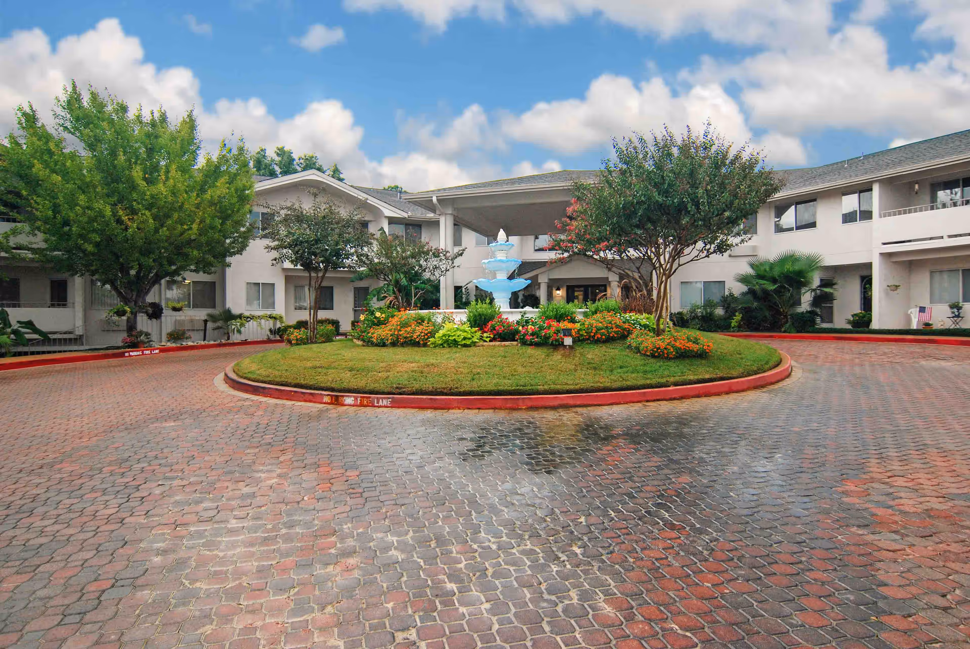 Photo 4 of Arlington Plaza - Sky Active Living