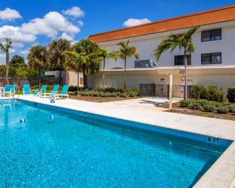 Photo 3 of The Pointe at Ocean Boulevard