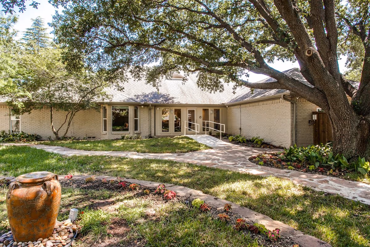 Photo 3 of Sage Oak - Preston Hollow