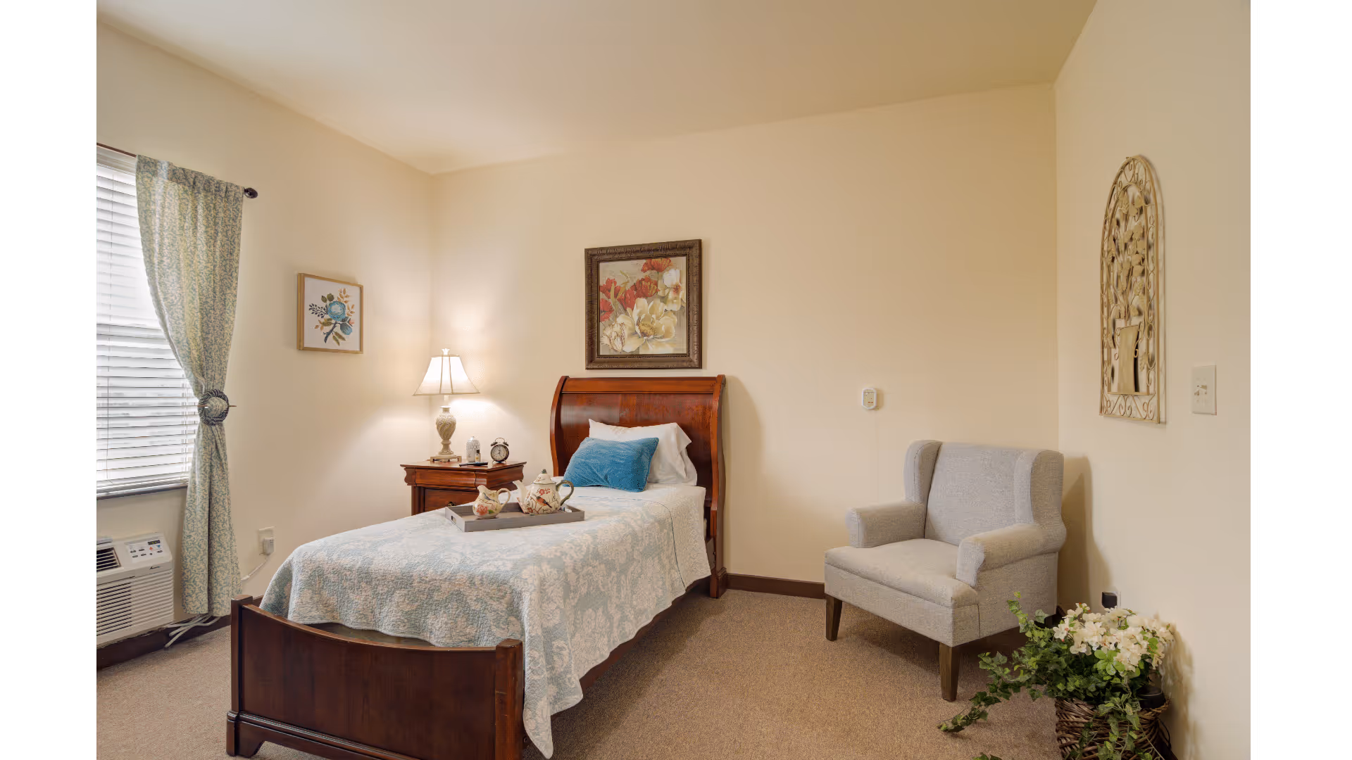 Photo 12 of Oaks at Towne Lake (senior living)