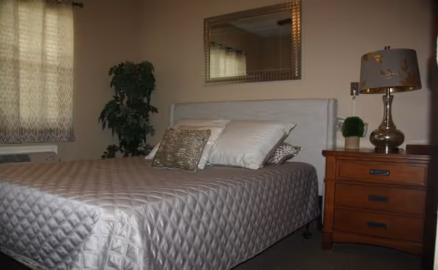 Photo 12 of Autumn Wind Assisted Living: Facility ID 105574