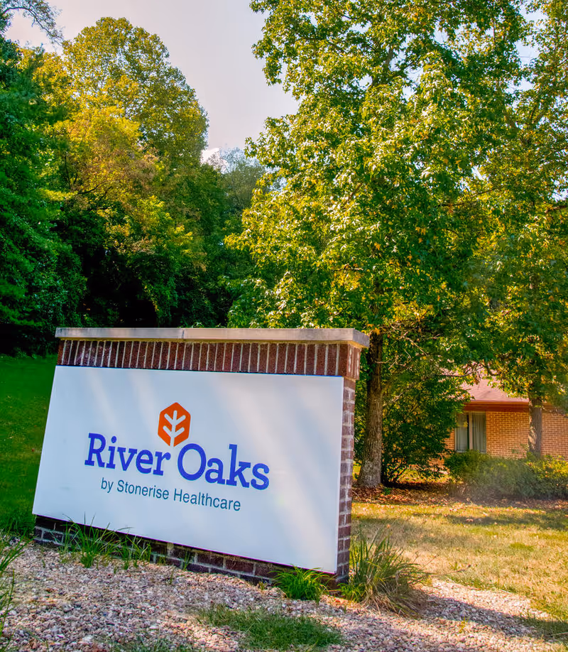 Photo of River Oaks Healthcare Center