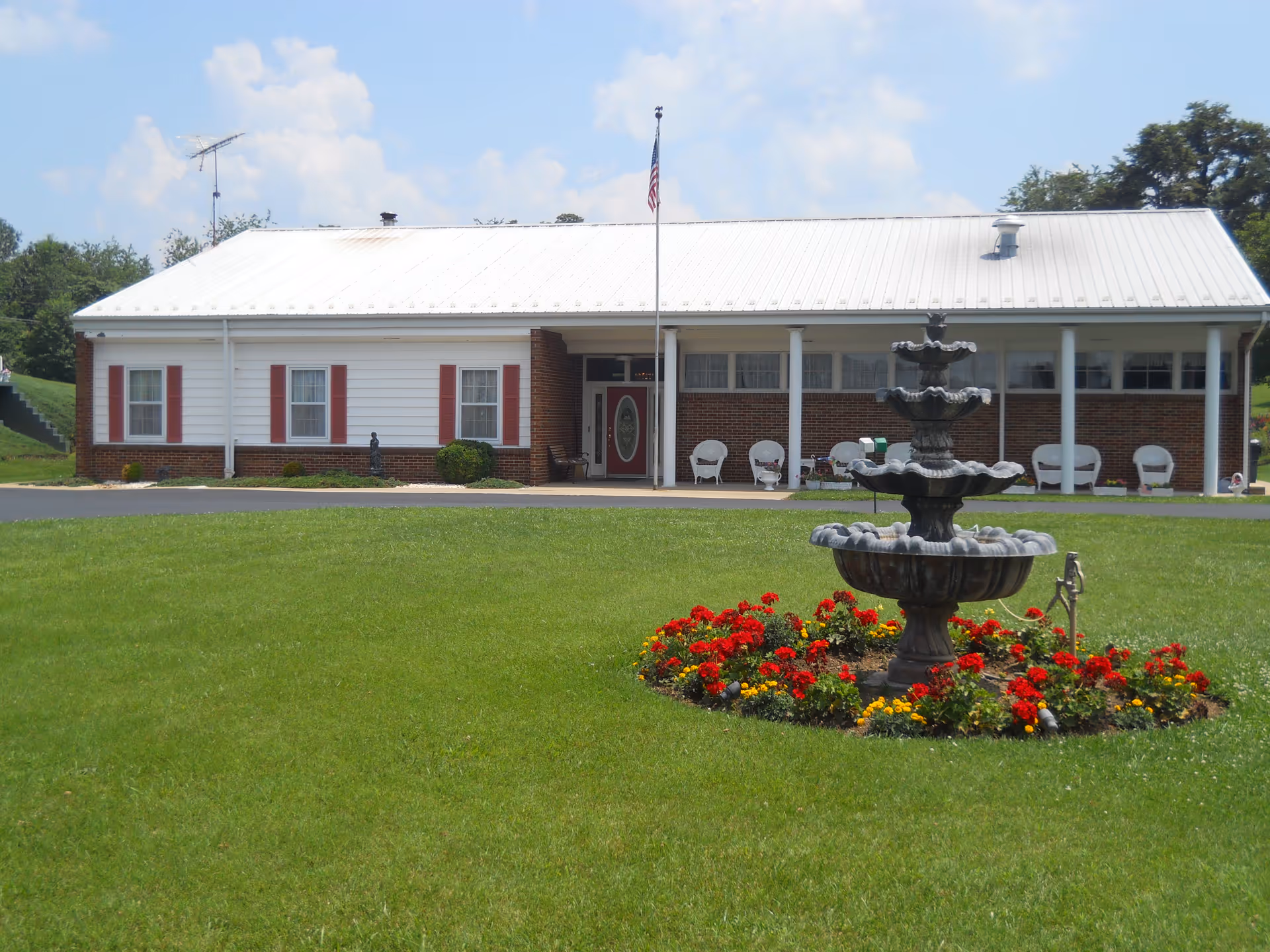 Photo 2 of Oak Grove Manor