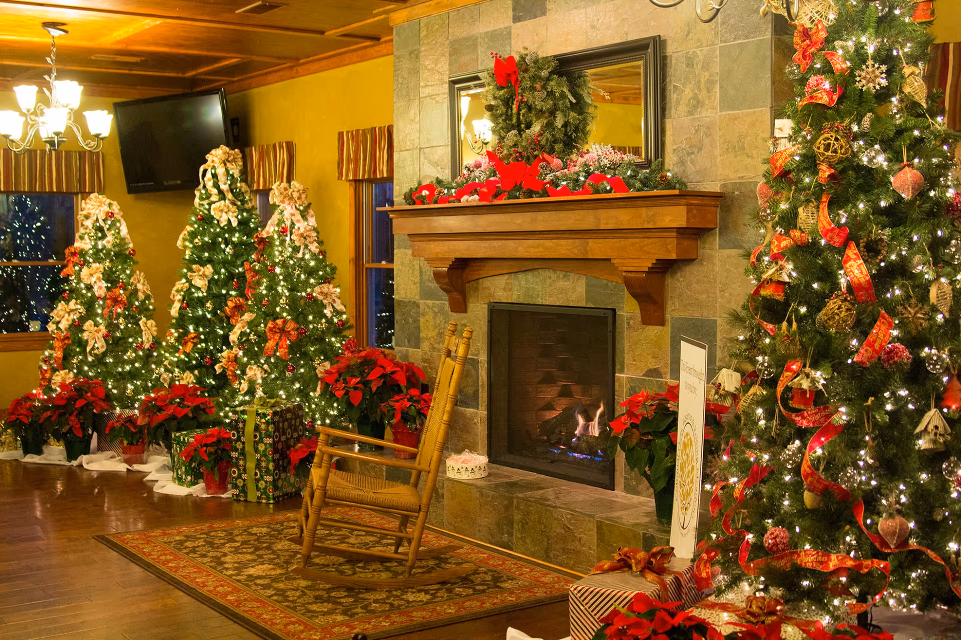 Photo of Colonial Oaks Retirement Community