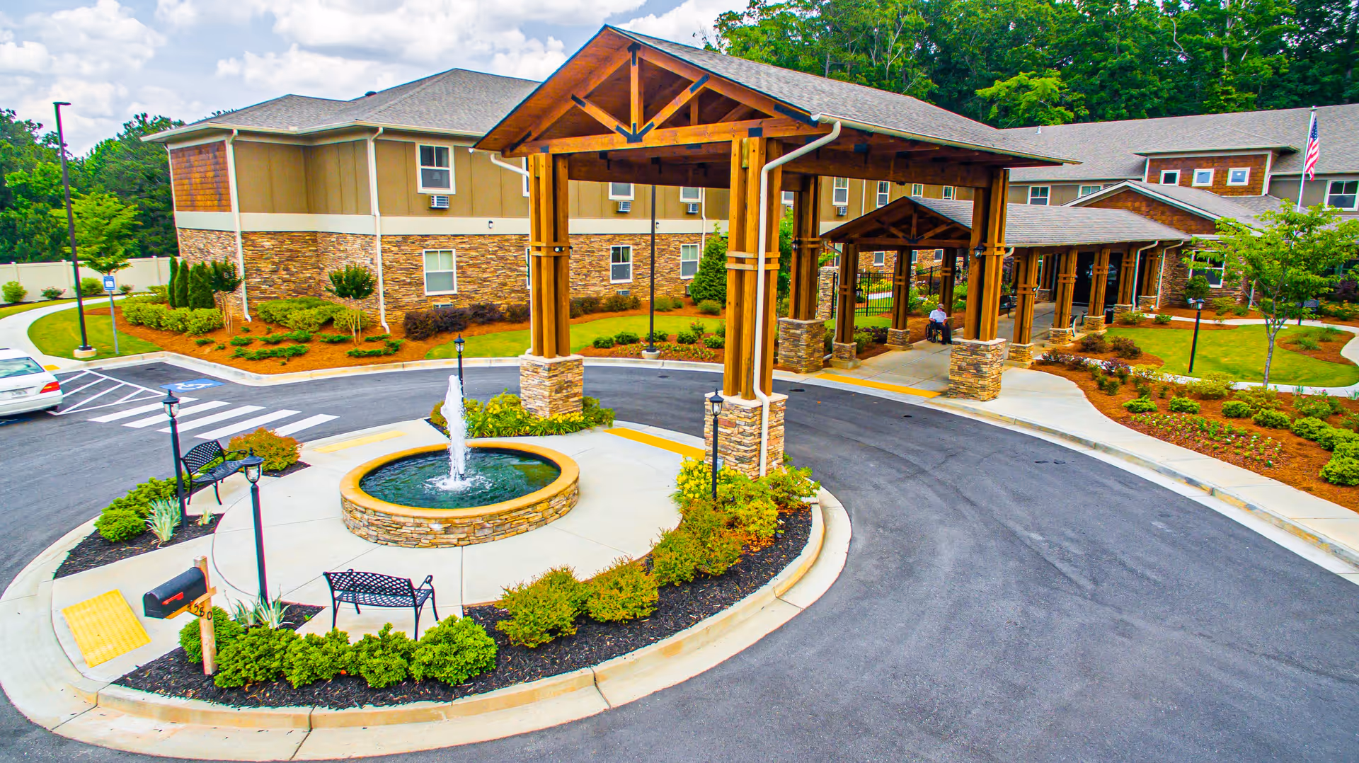 Photo of Oaks at Towne Lake (senior living)