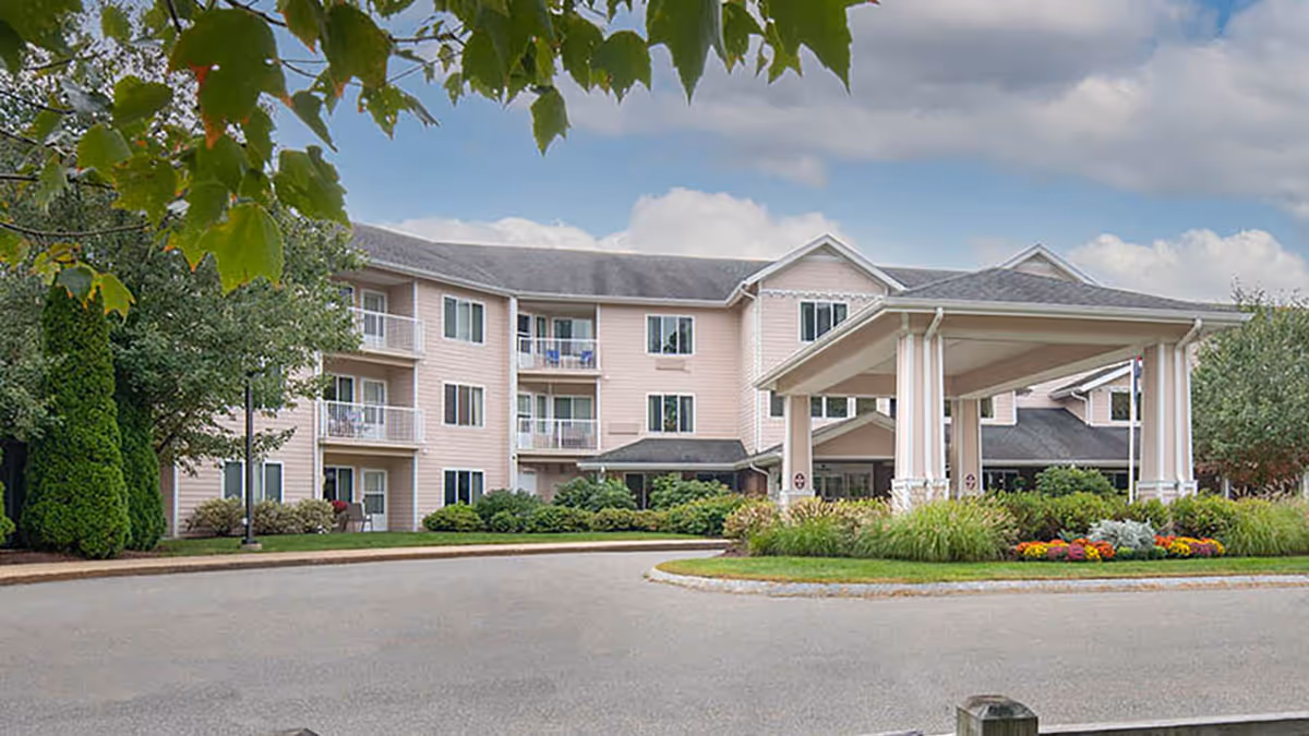 Photo 7 of Holiday Maple Suites