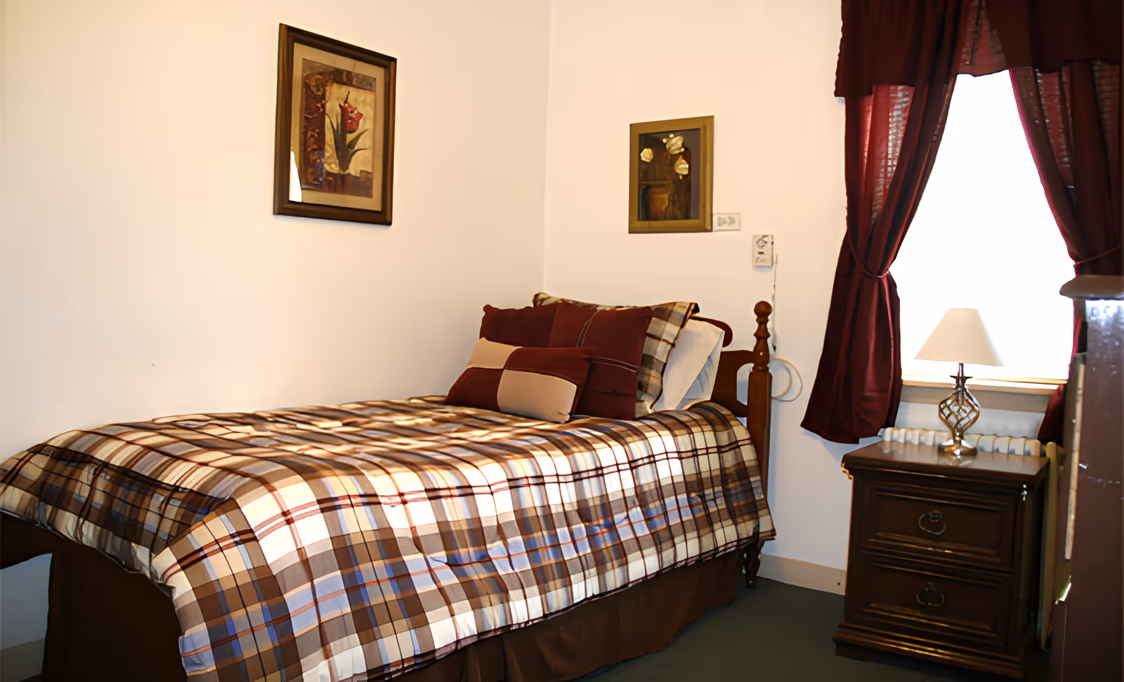 Photo 2 of Mecklenburg House