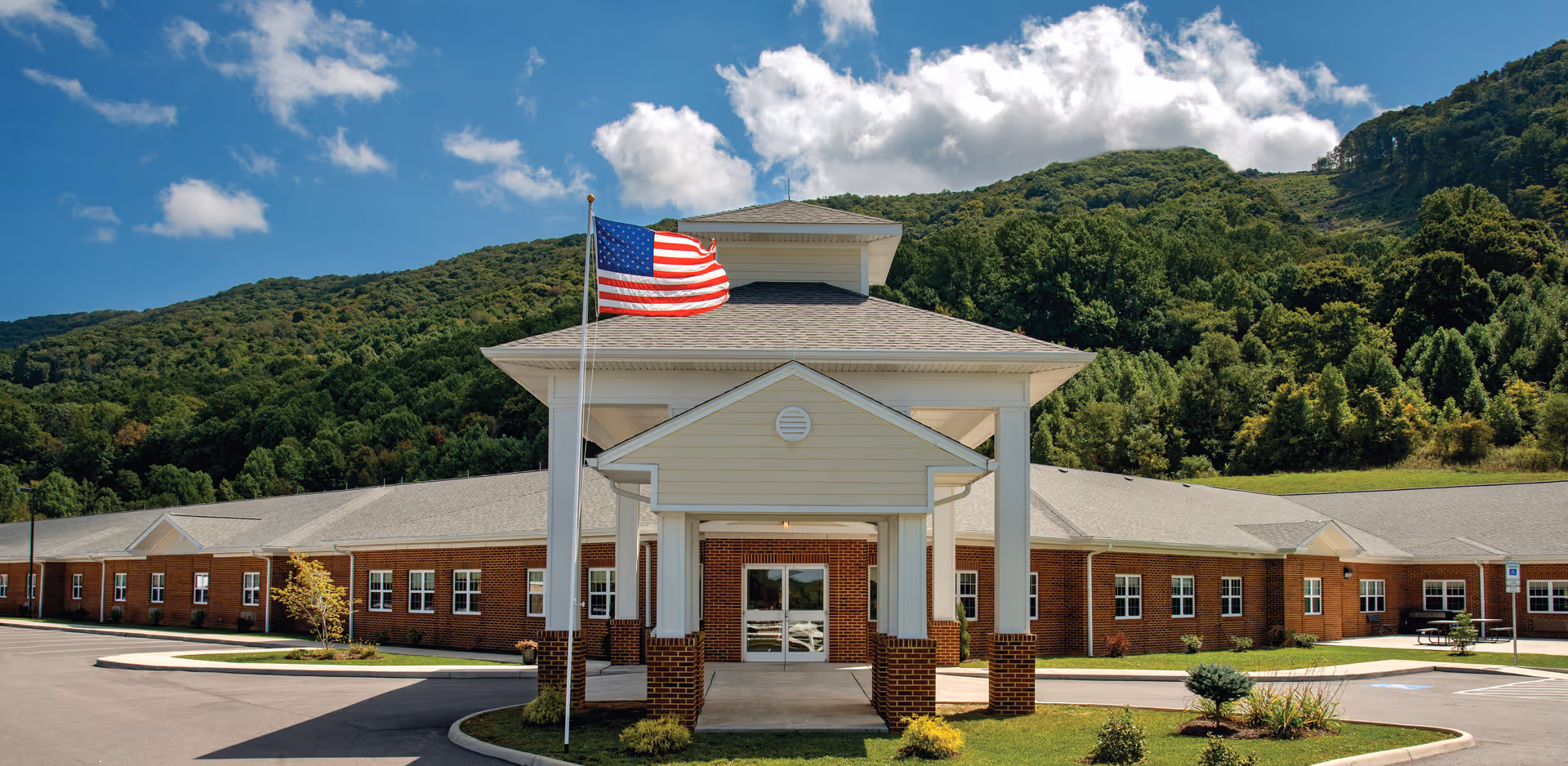 Photo of Mercer Healthcare Center