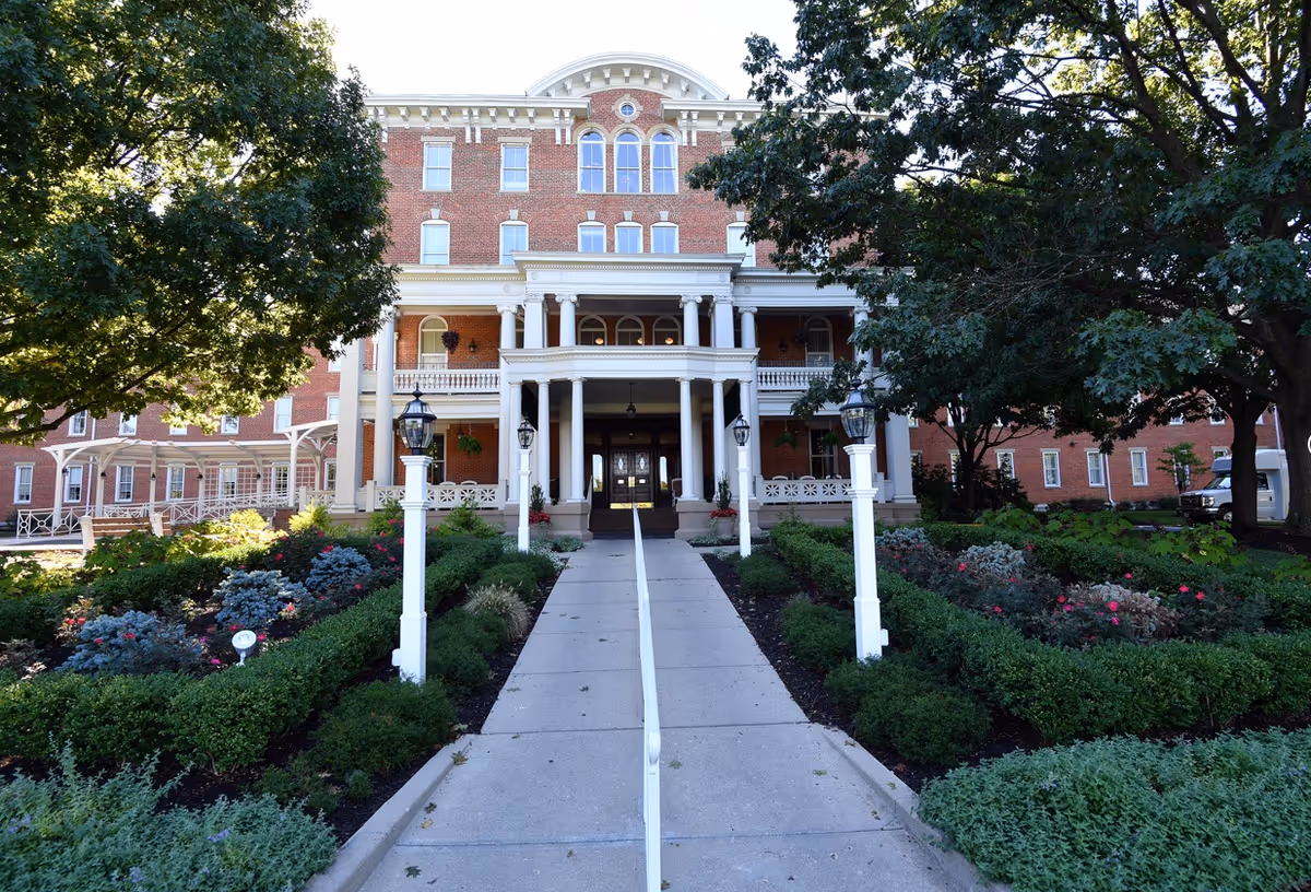 Photo of 10 Wilmington Place Retirement Community