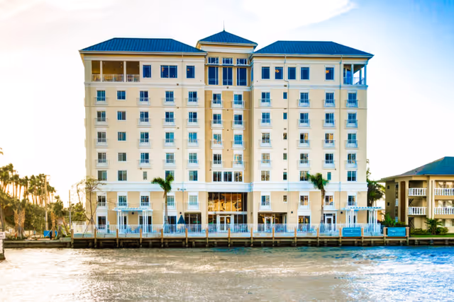 Photo 2 of The Meridian at Waterways
