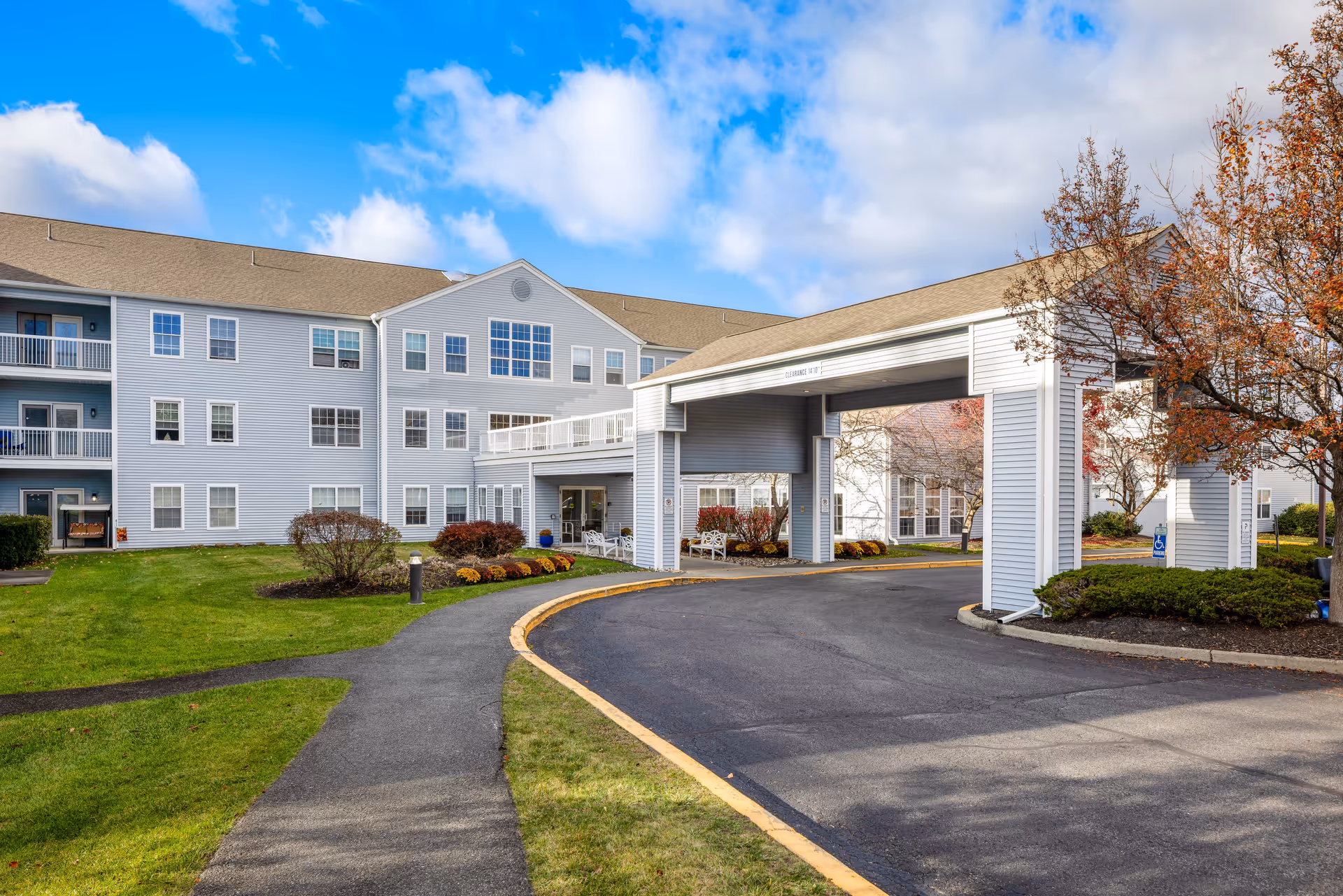 Photo 2 of Diamond Ridge - A Provincial Senior Living Community