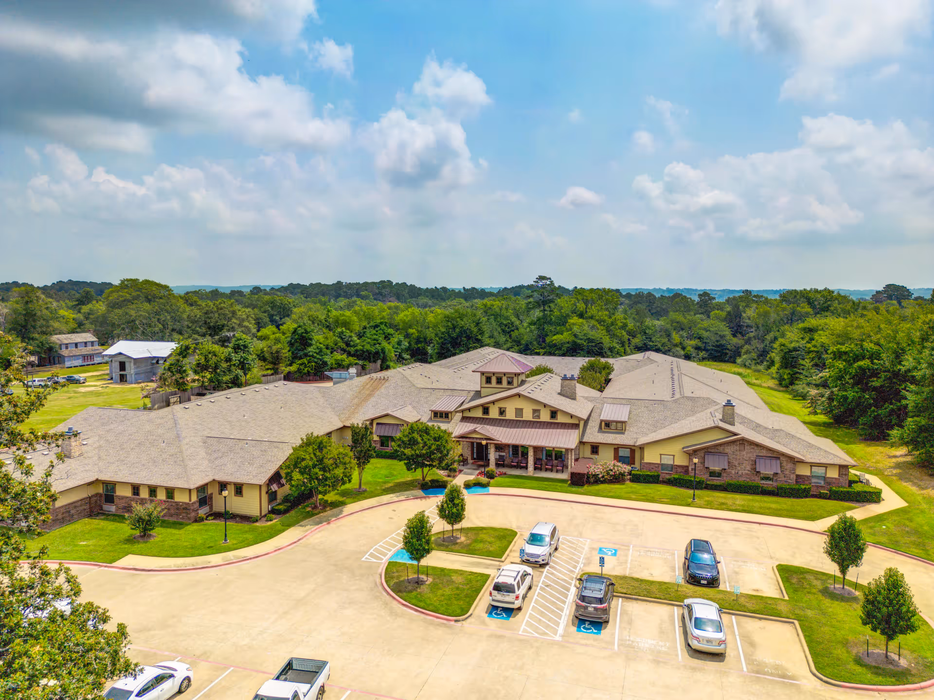 Photo 3 of Magnolia Court Assisted Living and Memory Care
