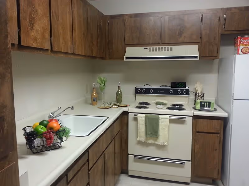 Photo 2 of Park Kingsburg Apts