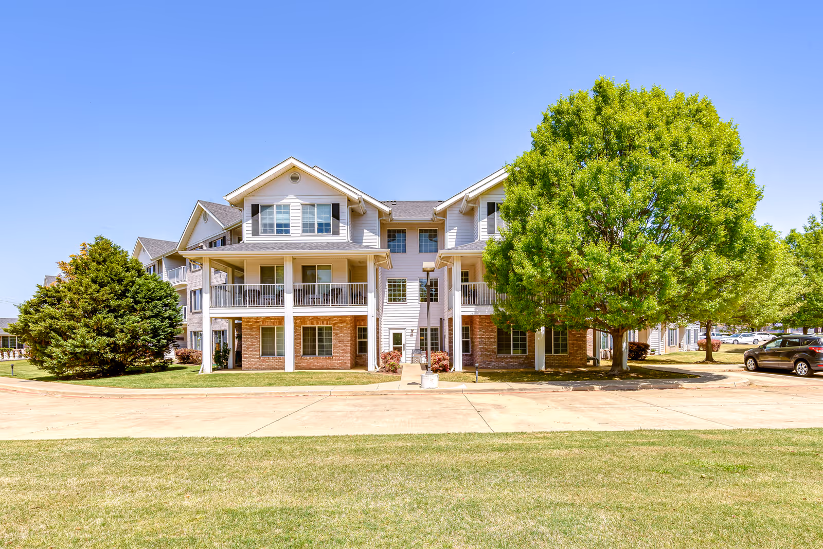 Photo 2 of Solstice Senior Living at Grapevine