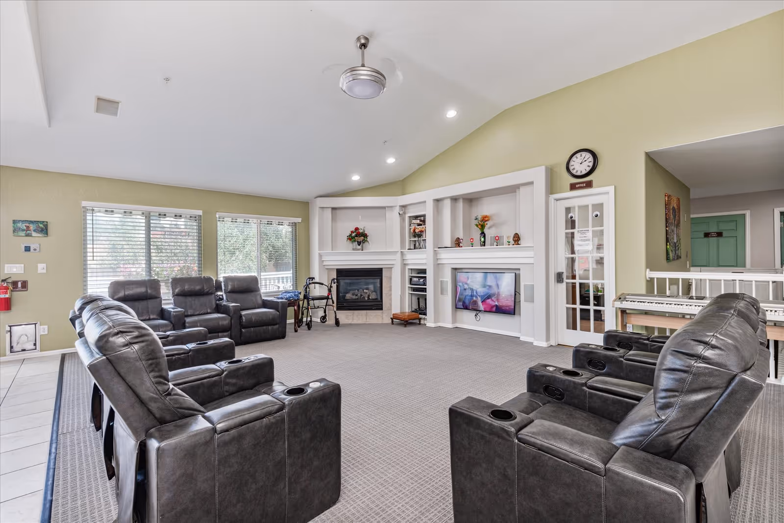 Photo 8 of Castle Rock Tarpan Place - Assured Senior Living 3