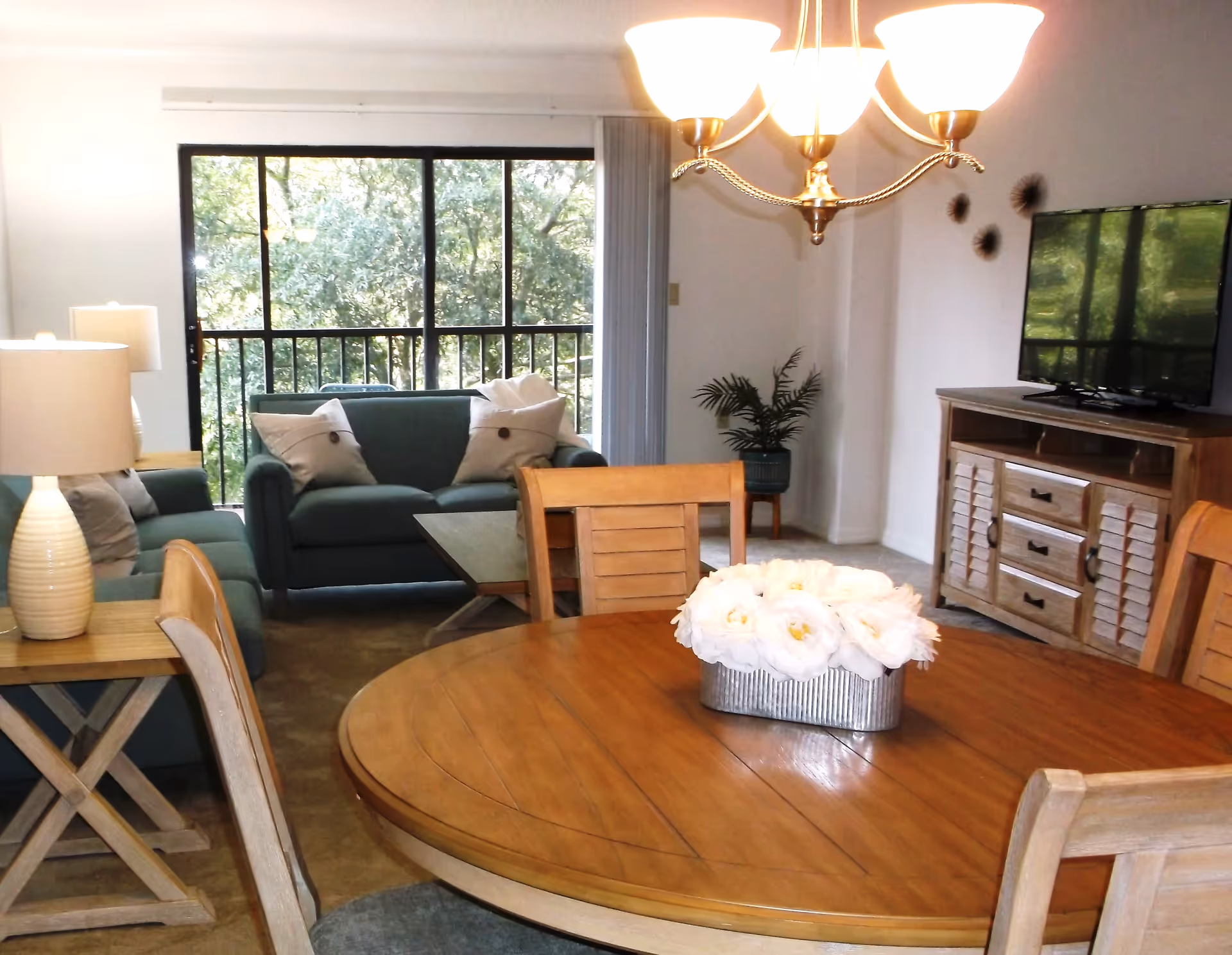 Photo 8 of Hampton Apartments