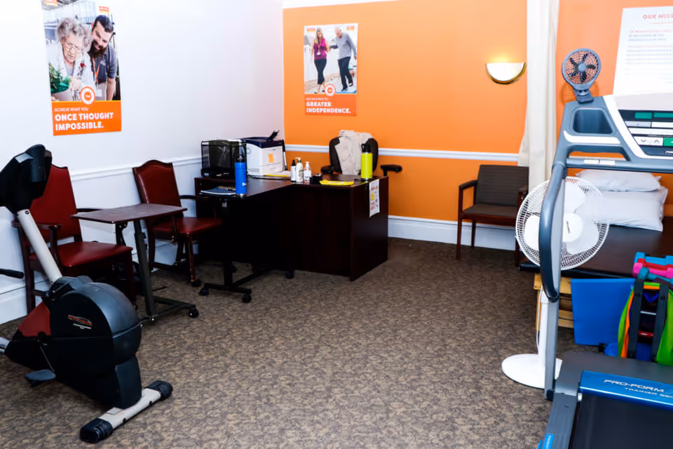 Photo 4 of Mira Vie at Green Knoll | Assisted Living Bridgewater