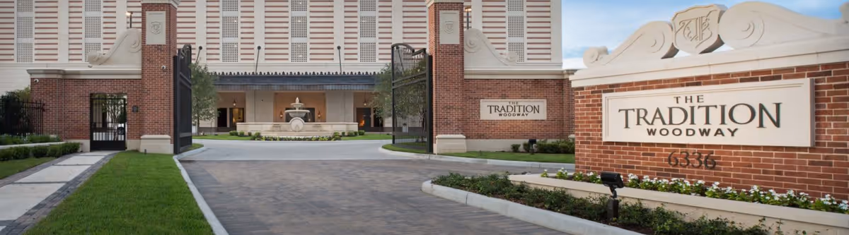 Photo 4 of The Tradition–Woodway