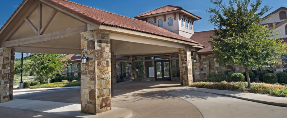 Photo of 970 Hilltop Drive