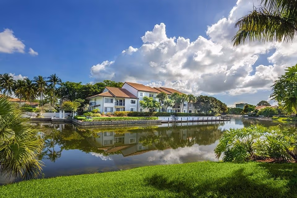 Photo 2 of Upside Boca Resort
