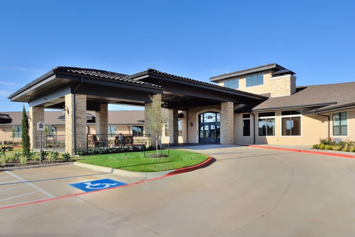 Photo of Clayton Oaks Living