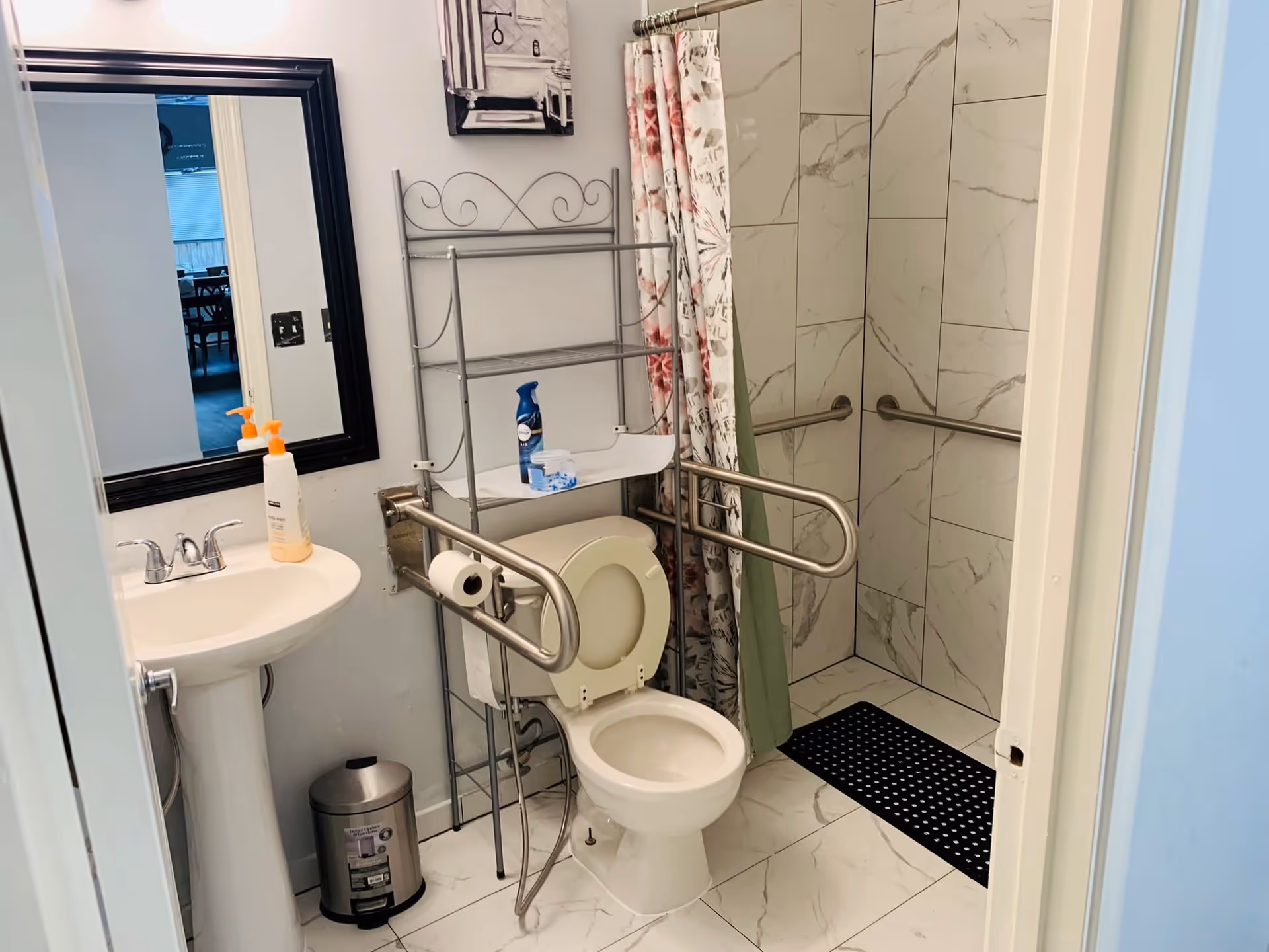Photo 5 of Absolute Senior Care LLC
