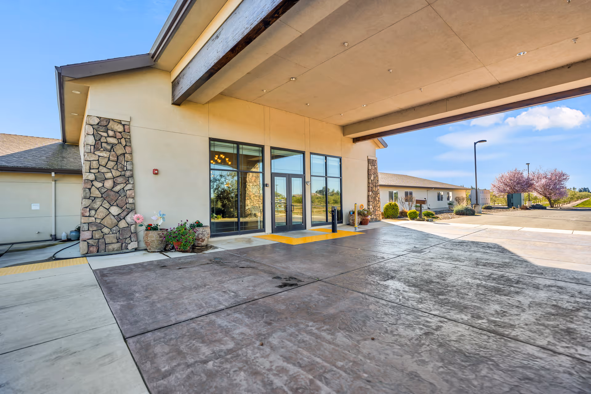 Photo 8 of Emerald Oaks Inc