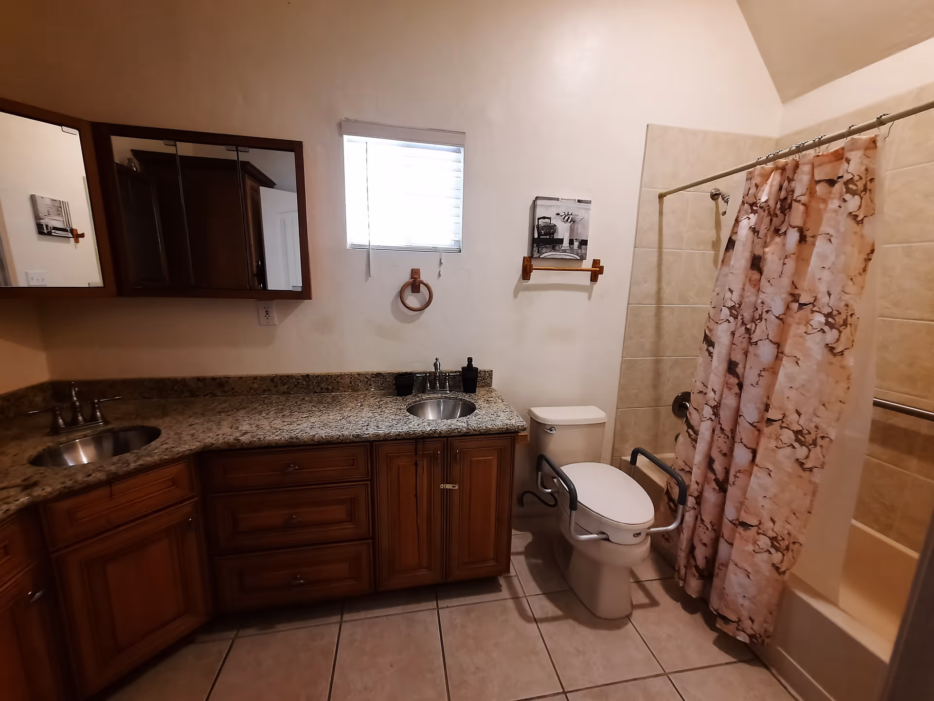 Photo 2 of La Paz Assisted Living II