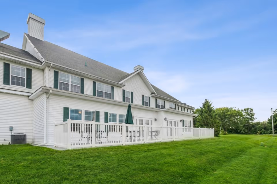 Photo 3 of Jefferson Manor