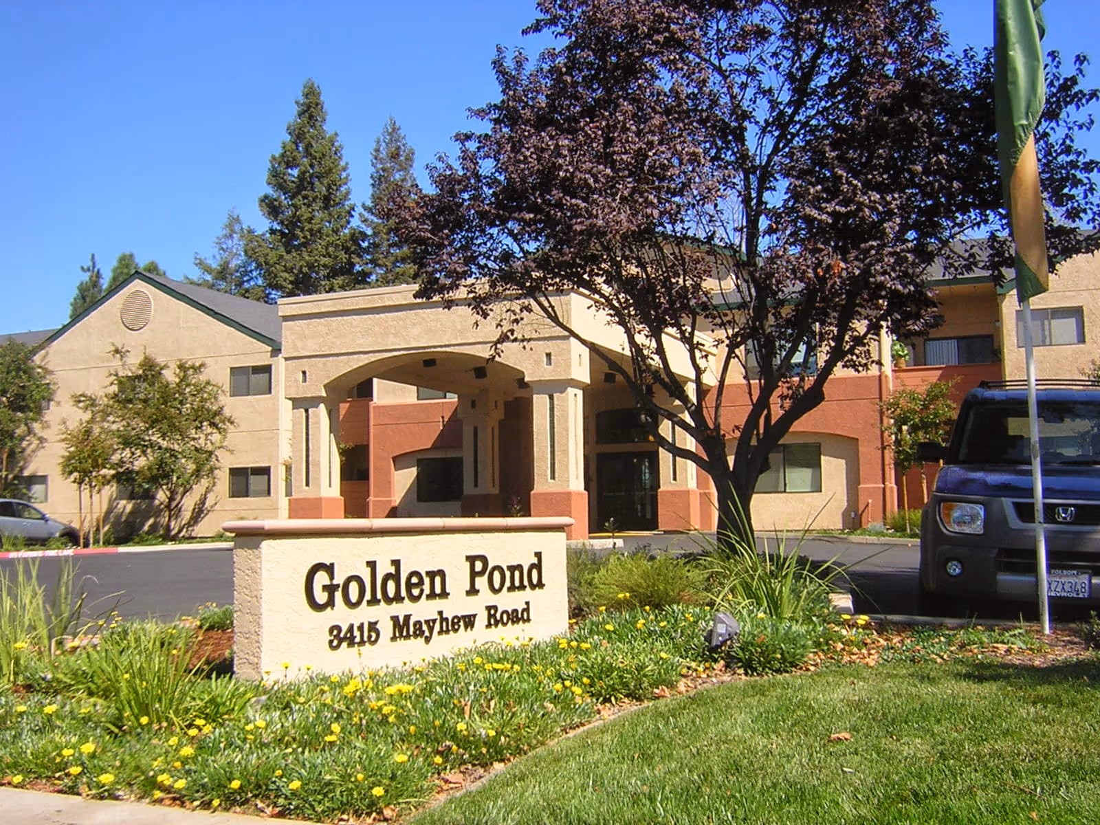 Photo of Golden Pond Retirement Community