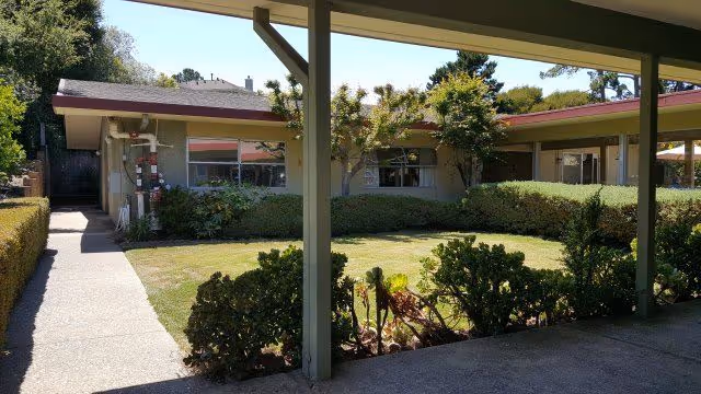 Photo 2 of Carlmont Gardens Nursing Center