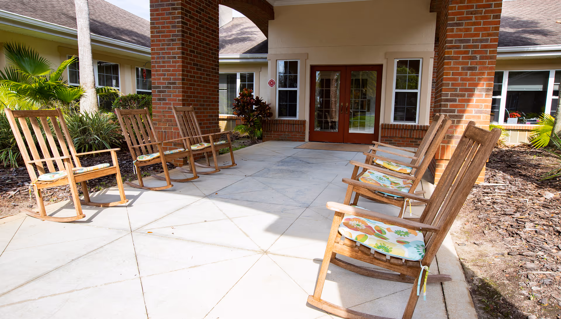 Photo 7 of Savannah Court and Cottage Of Oviedo