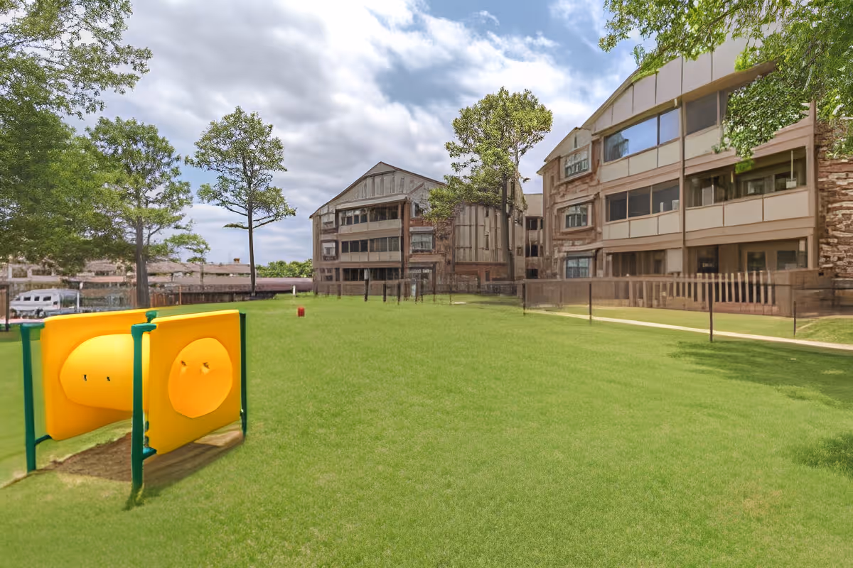Photo 9 of Country Club At Woodland Hills