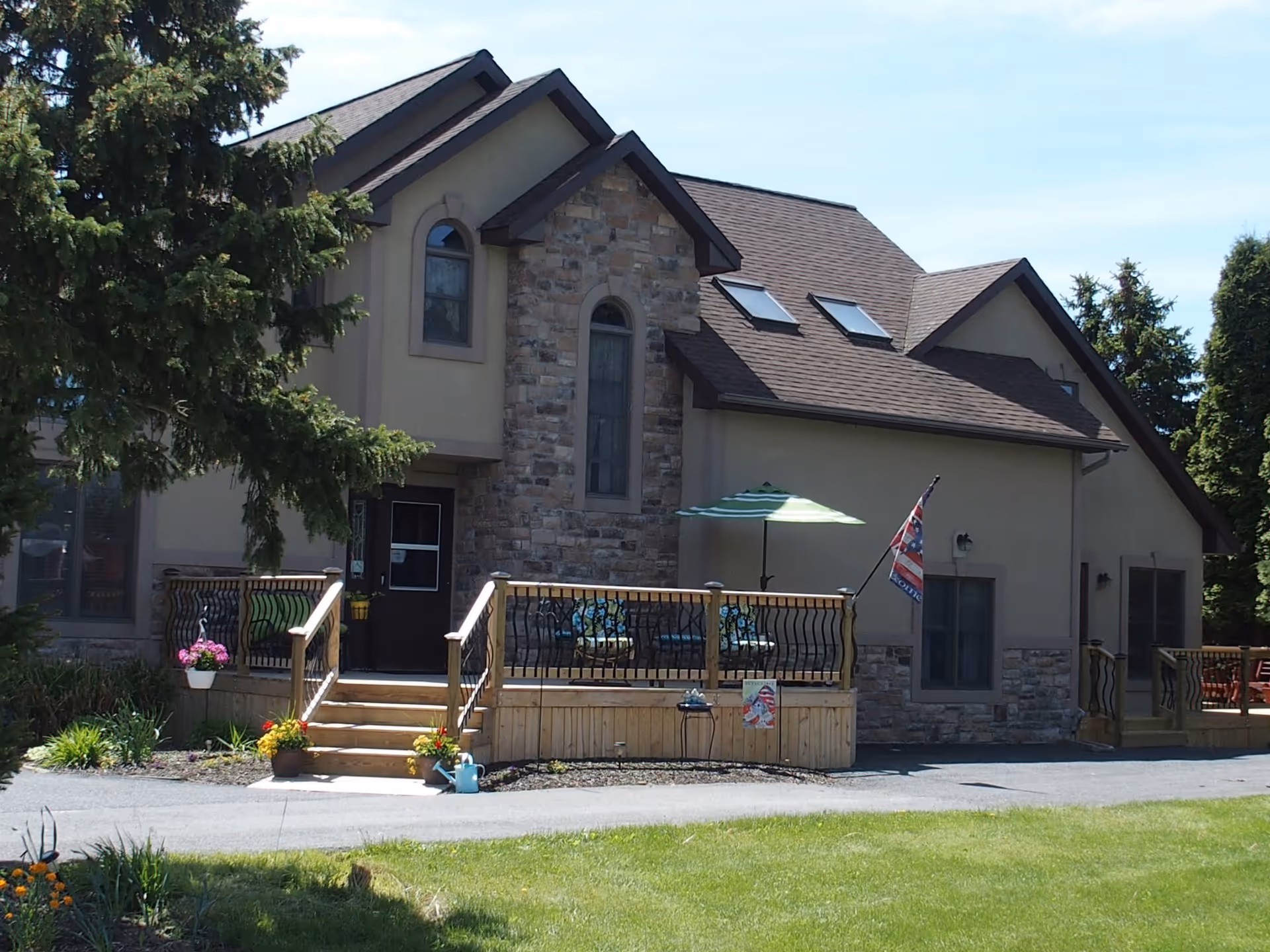 Photo of Pond View Manor