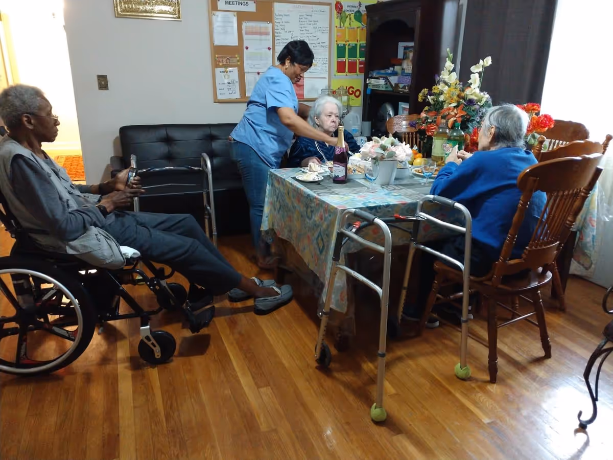 Photo 2 of Magnolia House Assisted Living
