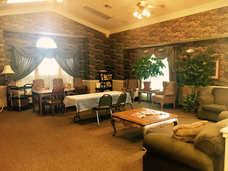 Photo 2 of Colonial Lodge Assisted Living & Memory Care