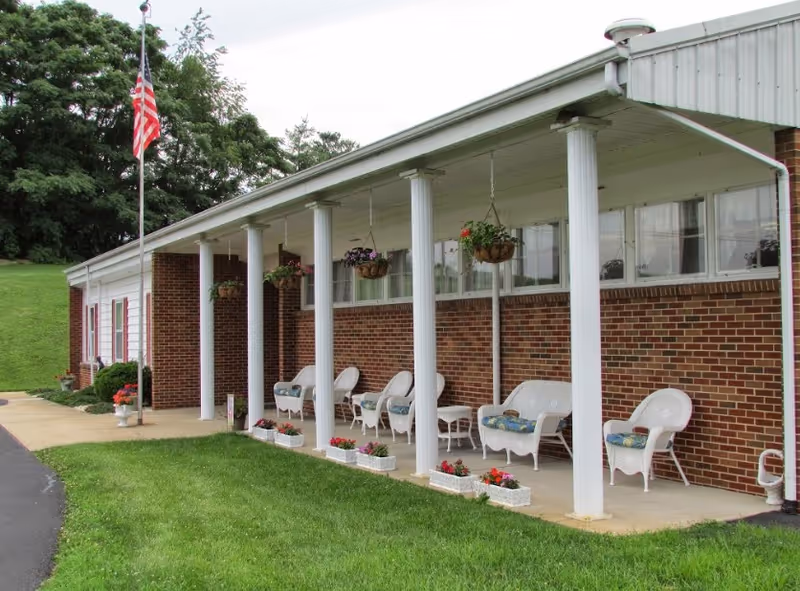 Photo of Oak Grove Manor