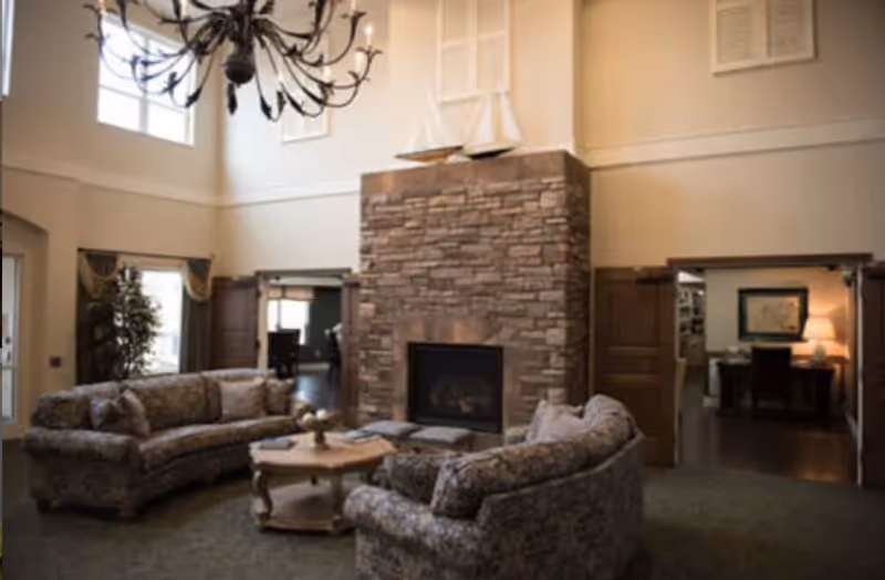 Photo 4 of Deephaven Woods Senior living