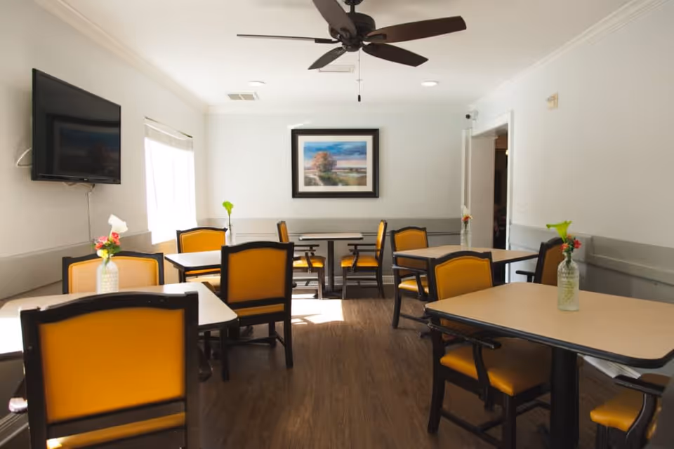 Photo 6 of Angels Senior Living at Palma Ceia
