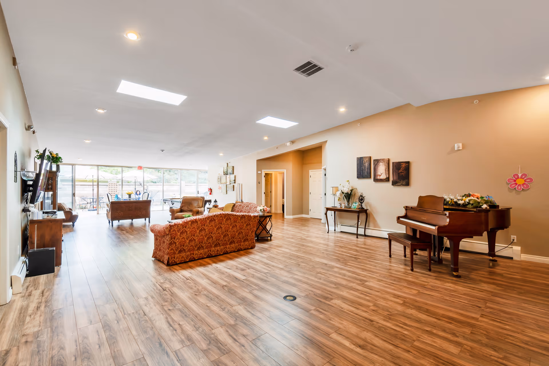 Photo 2 of Gardens Care Senior Living - Jewell Estates