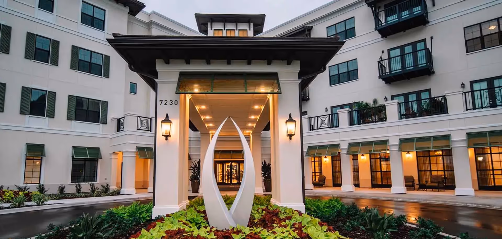 Photo 4 of Grand Living at Naples
