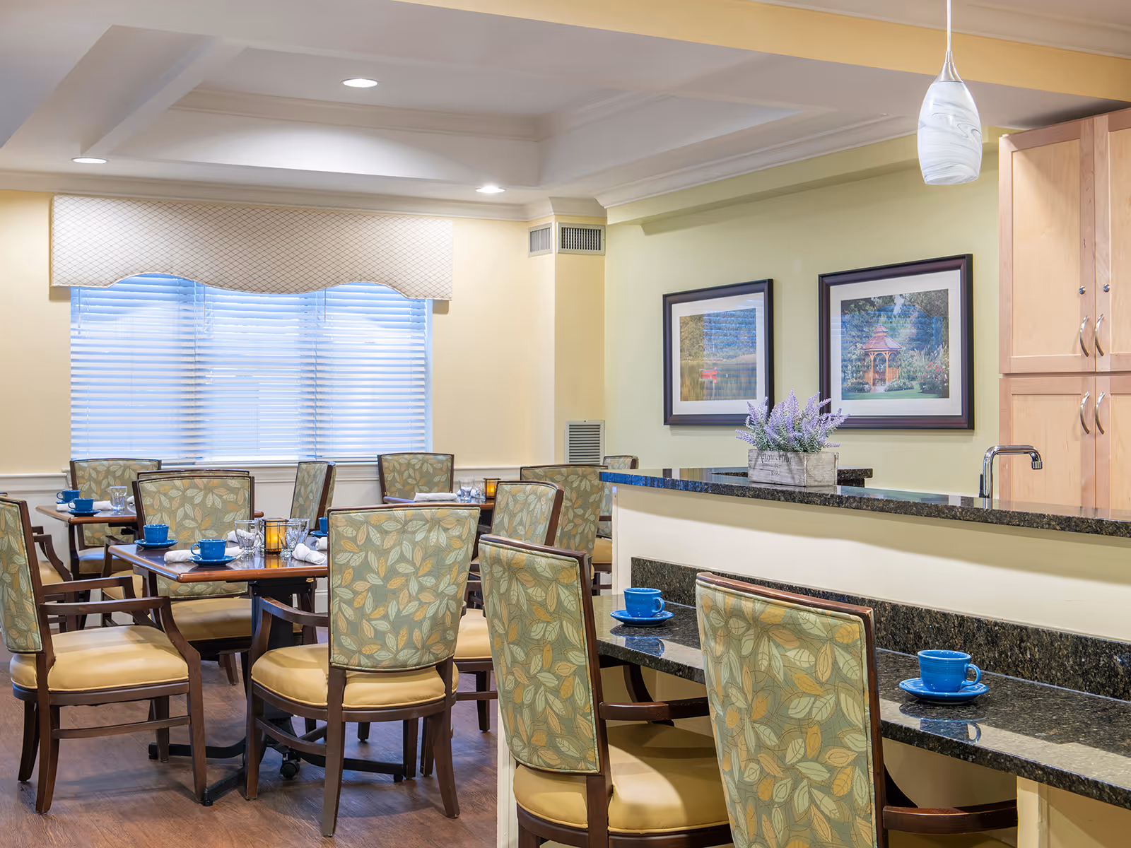 Photo 17 of Atria Longmeadow Place