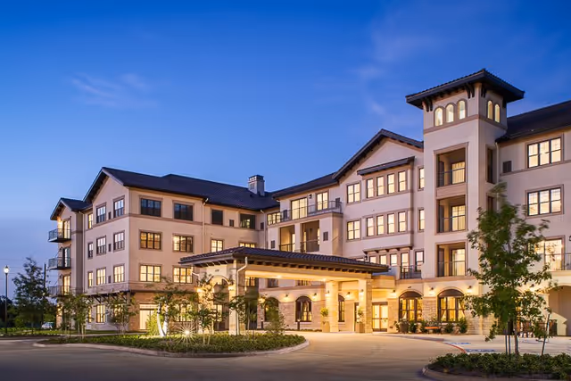 Photo 2 of Grand Living At Riverstone