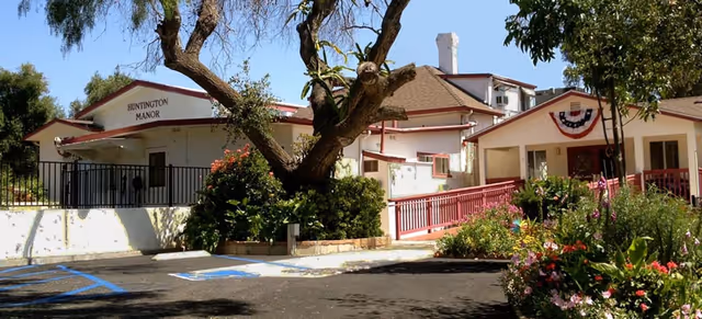Photo of Huntington Manor